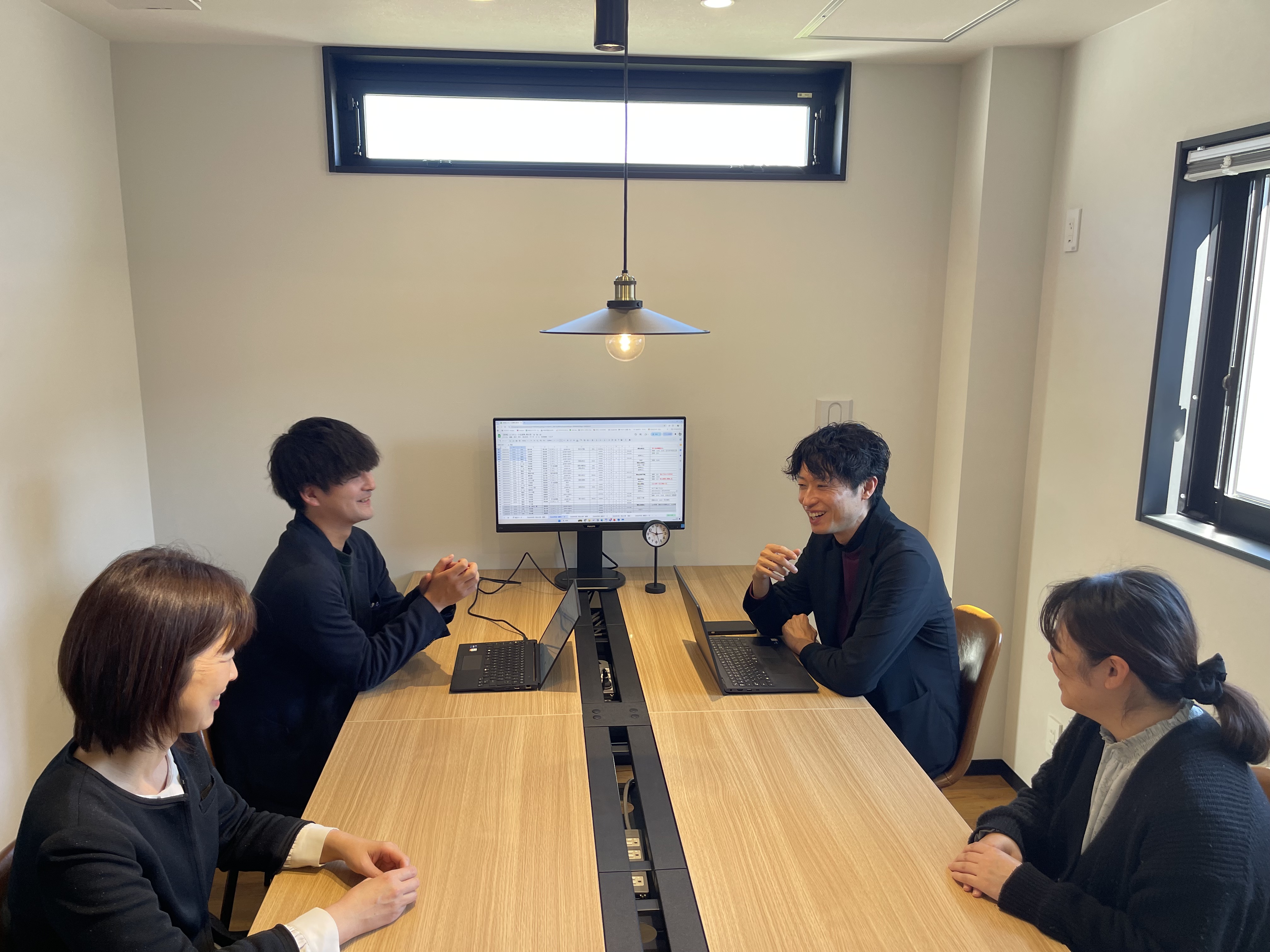高知市新本町のミーティングスペース