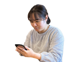 LINEで説明するスタッフ